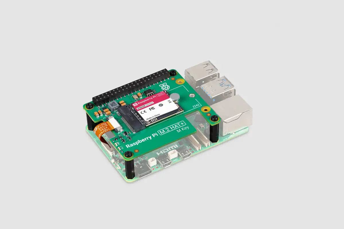 Комплект твердотельного накопителя Raspberry Pi — 256 ГБ с Raspberry Pi M.2 HAT+ — фото 2