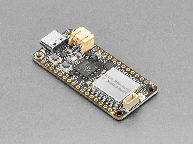 Adafruit Feather RP2040 с радио RFM95 LoRa — 915 МГц