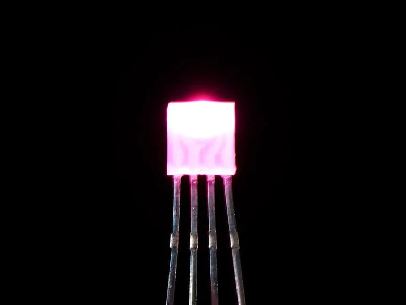 Рассеянные прямоугольные светодиоды RGB диаметром 5 мм — упаковка из 10 шт.