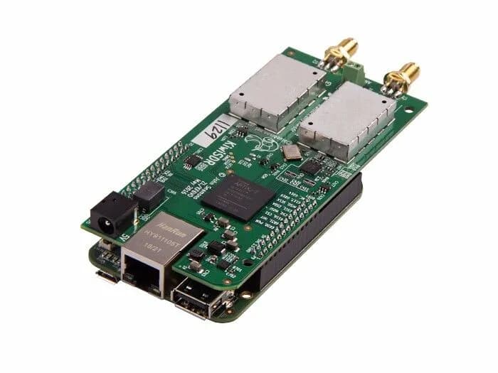 Комплект KiwiSDR: широкополосная SDR + GPS-антенна для BeagleBone Black и BeagleBone Green