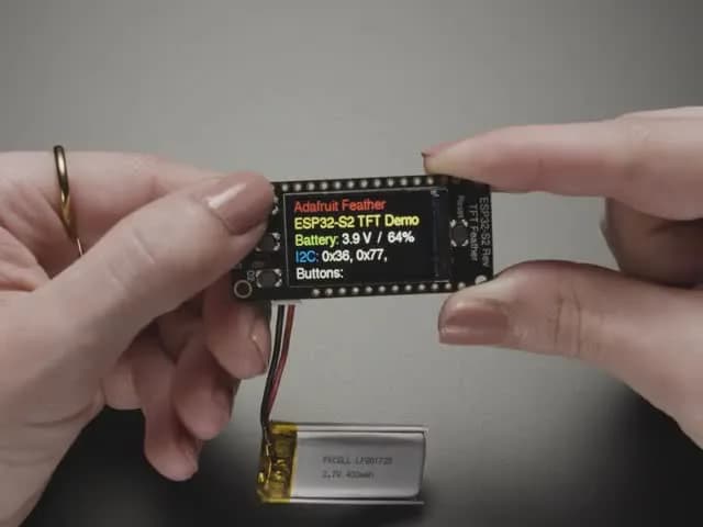 Adafruit ESP32-S2 Обратный TFT перо
