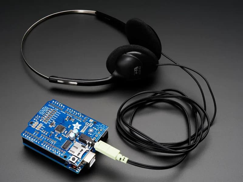 Adafruit Music Maker MP3 Shield для Arduino