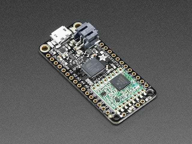 Радио Adafruit Feather 32u4 RFM95 LoRa — 868 или 915 МГц