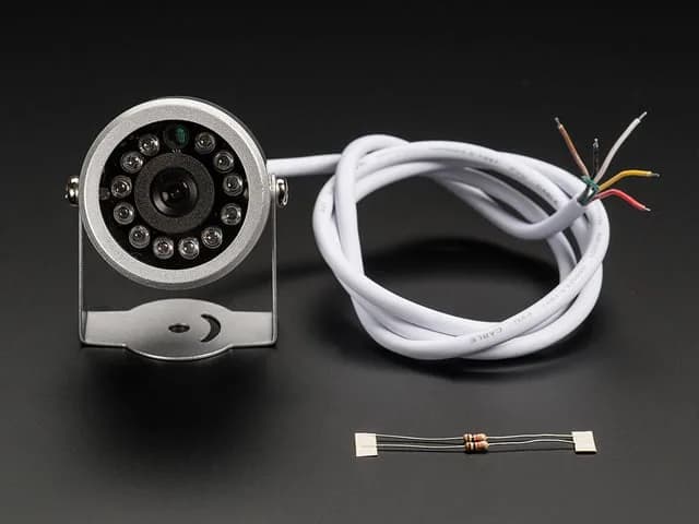 Всепогодная TTL-камера с последовательным интерфейсом JPEG, видео NTSC и ИК-светодиодами