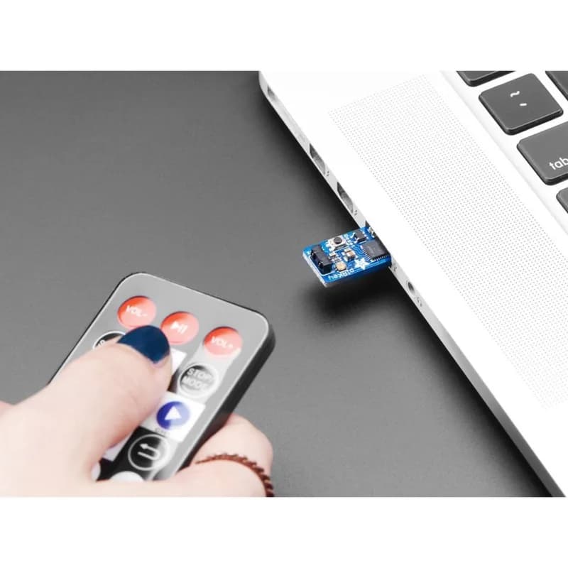 Adafruit pIRkey — программируемый Python инфракрасный USB-адаптер