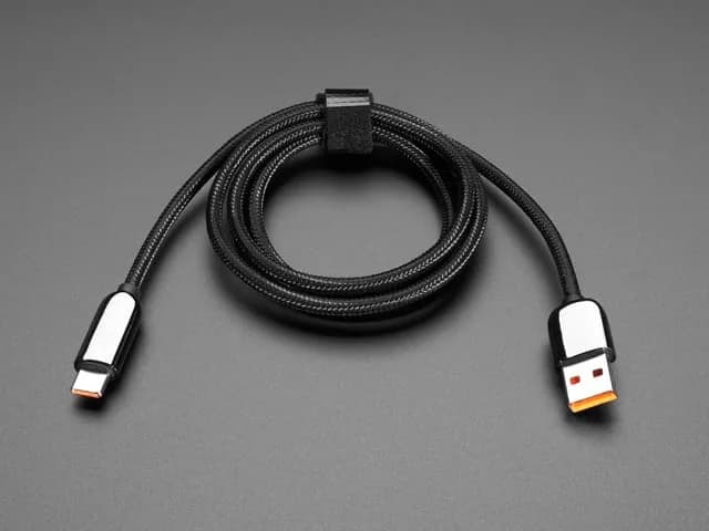 Черный тканый кабель USB A — USB C с дисплеем мощностью 66 Вт — 1 метр