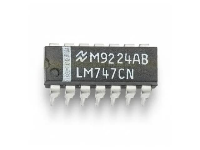 LM747CN